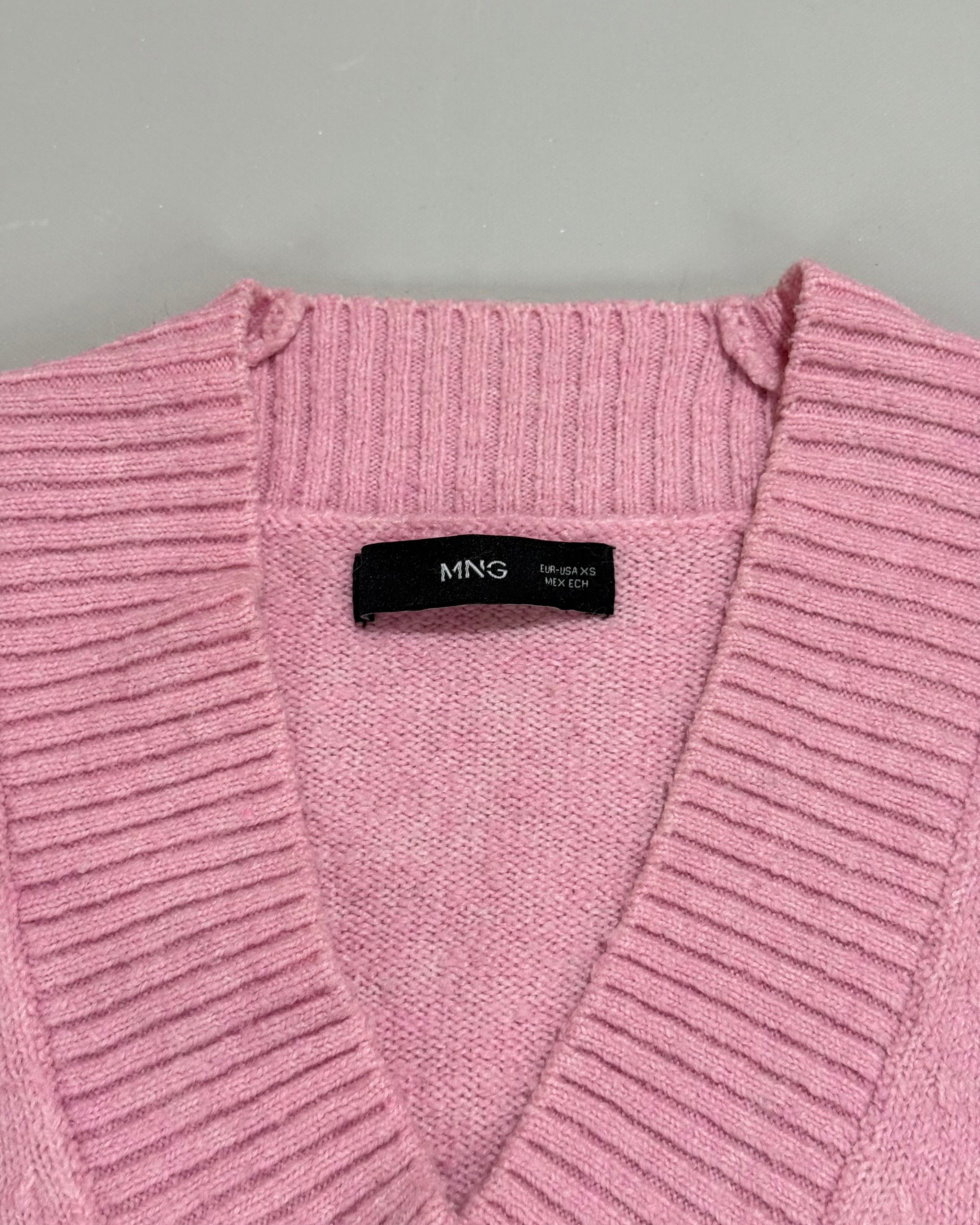 Mango Pink V-Neck Knit Shirt Size XS