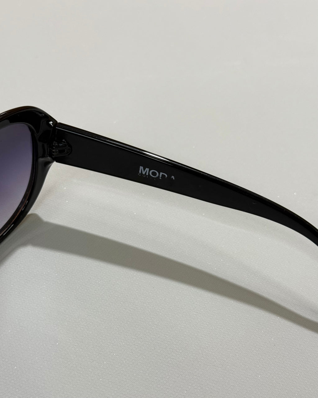 MODA Collection Black Sunglasses with Case and Cleaning Cloth