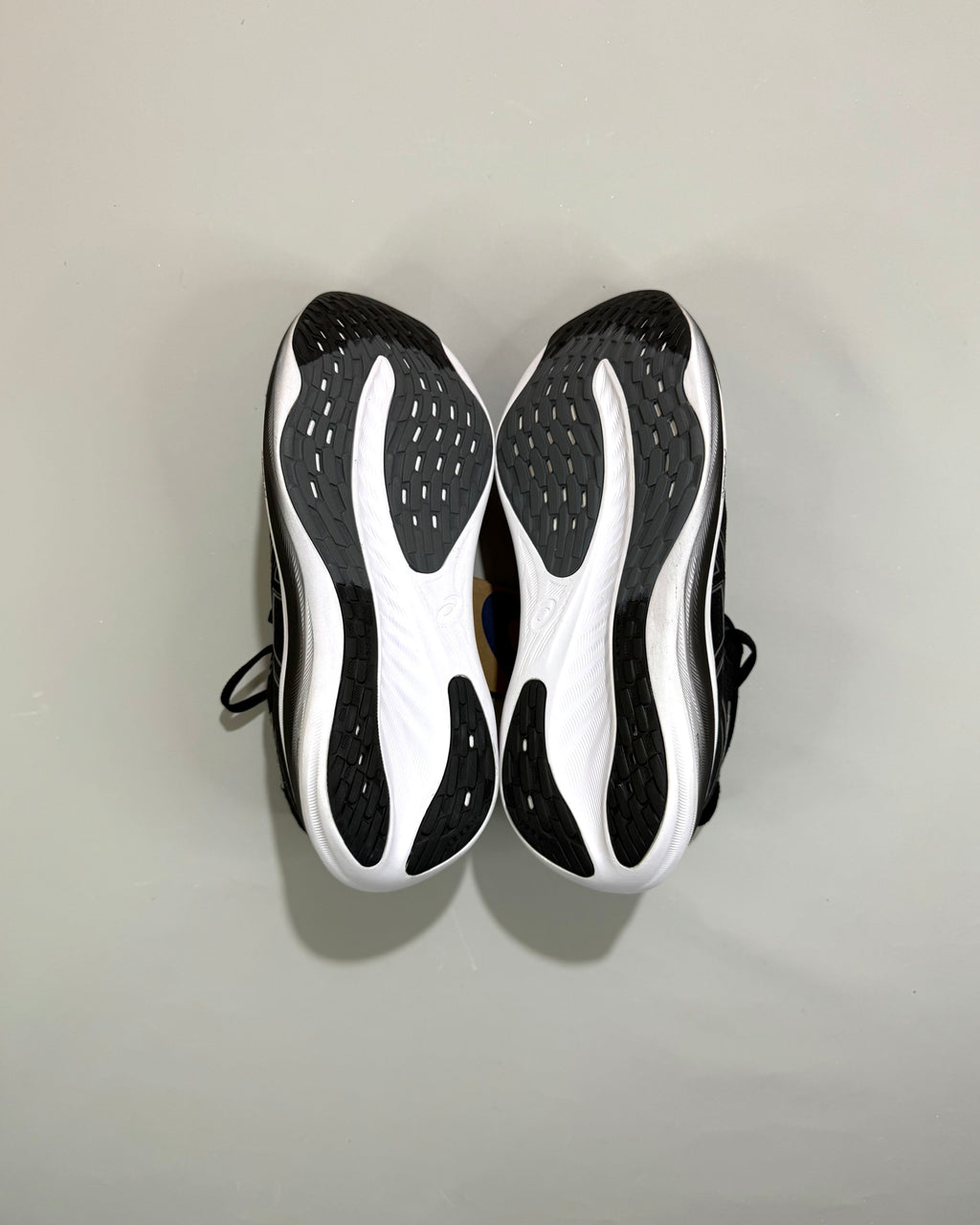 Asics Gel-Nimbus 26 Shoes Black Size 39.5
