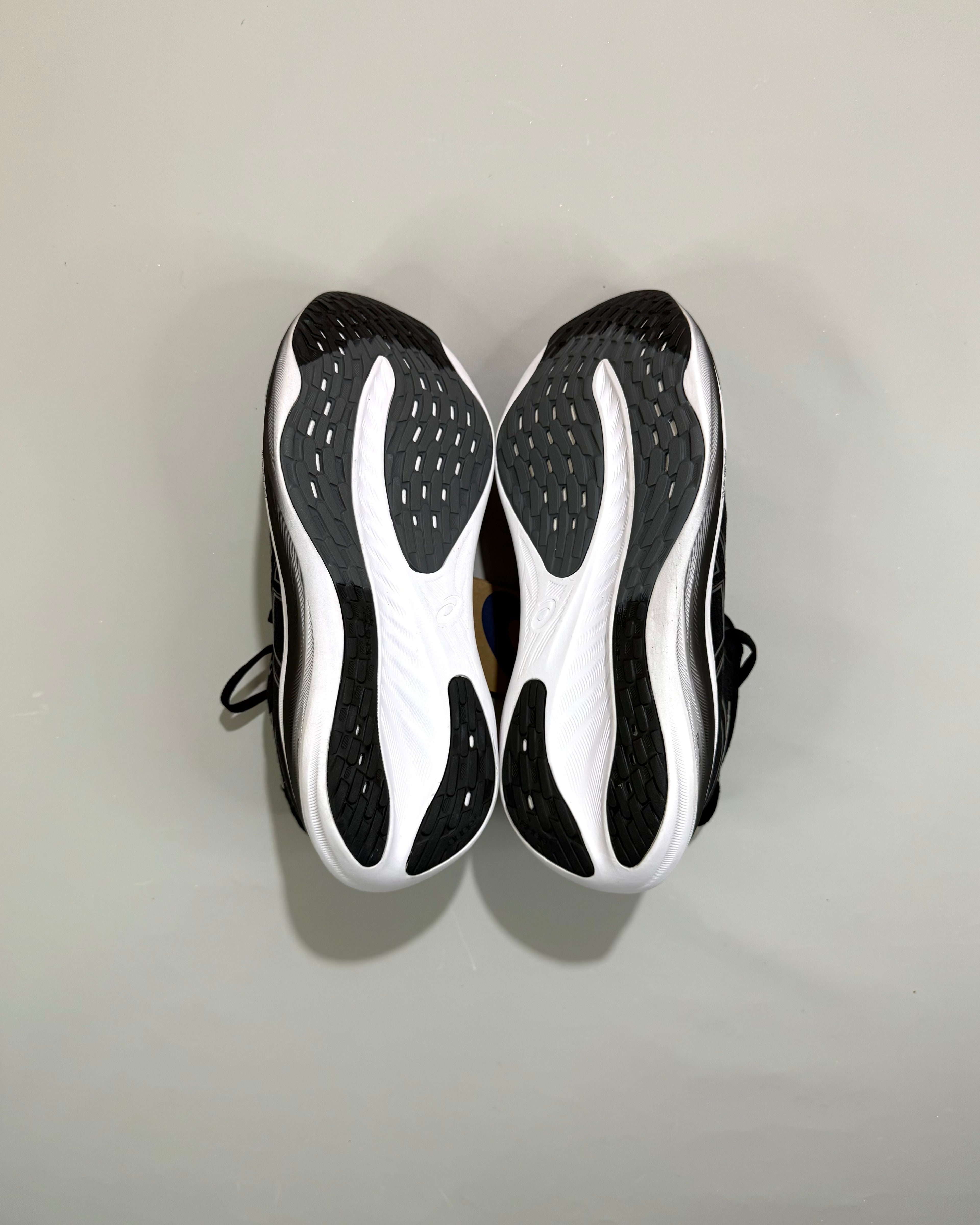 Asics Gel-Nimbus 26 Shoes Black Size 39.5