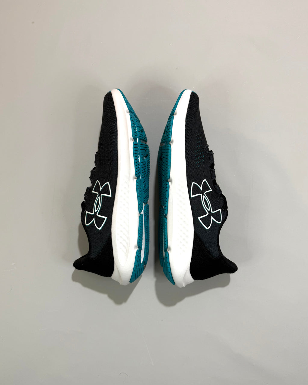 Under Armour Charged Pursuit 3 Black/Blue Running Shoes Size 43