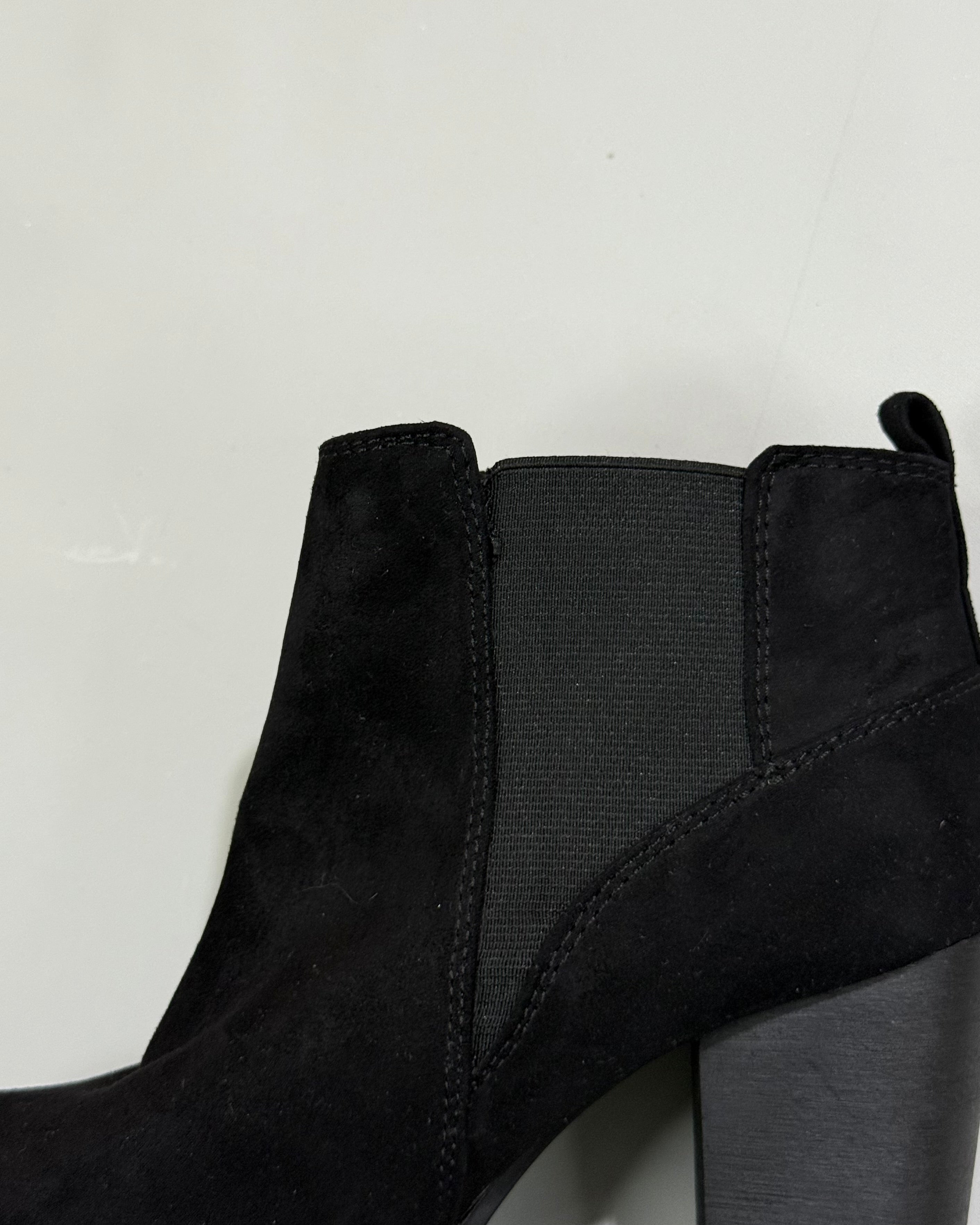 Bershka Black Ankle Boots Size 35