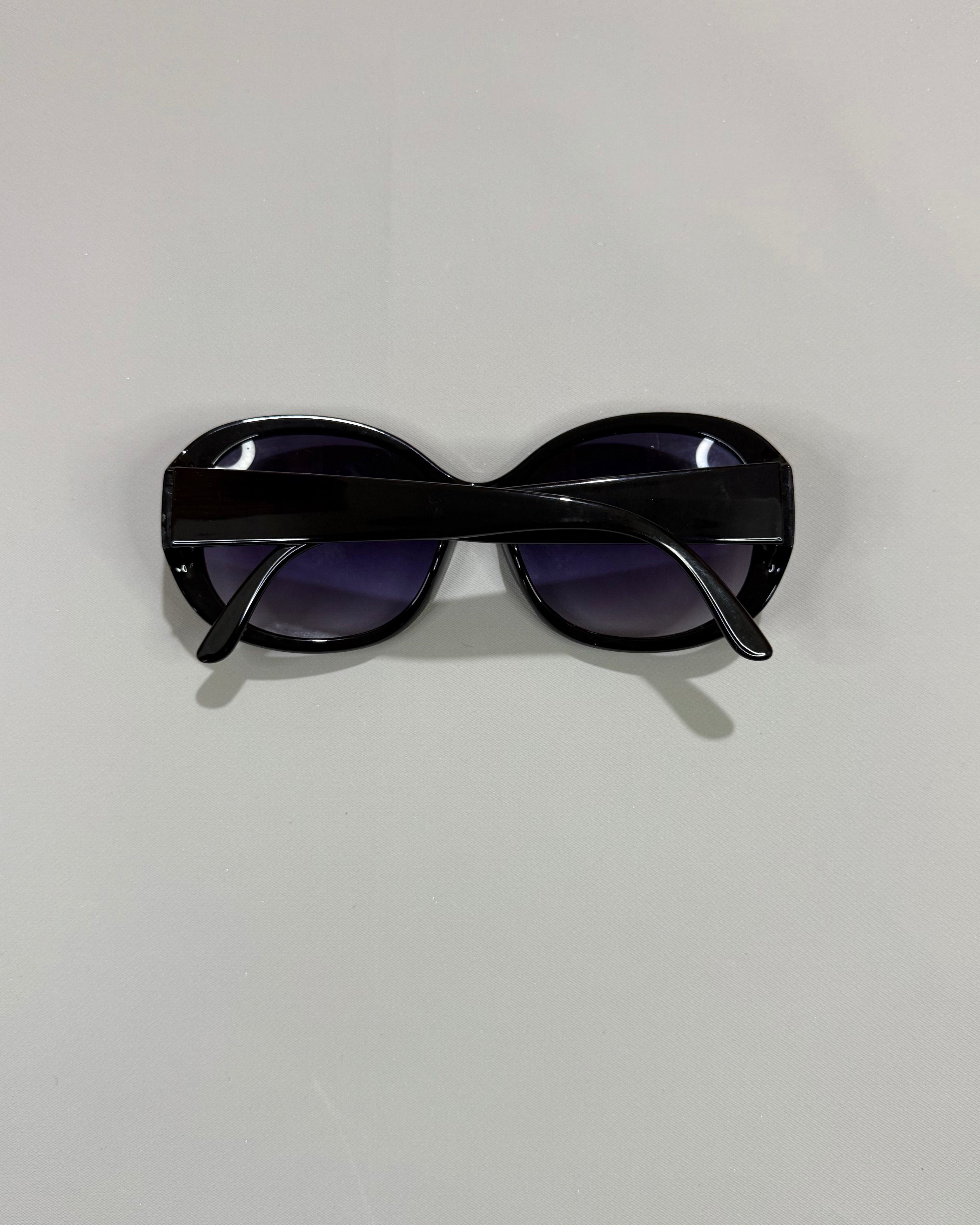 MODA Collection Black Sunglasses with Case and Cleaning Cloth